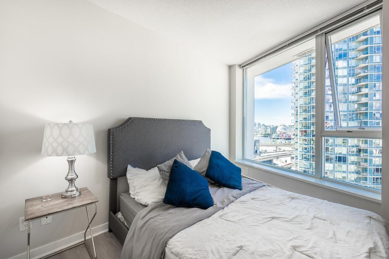 Stunning 2 Bedroom Condo With Downtown Views!!! Vancouver Exterior foto